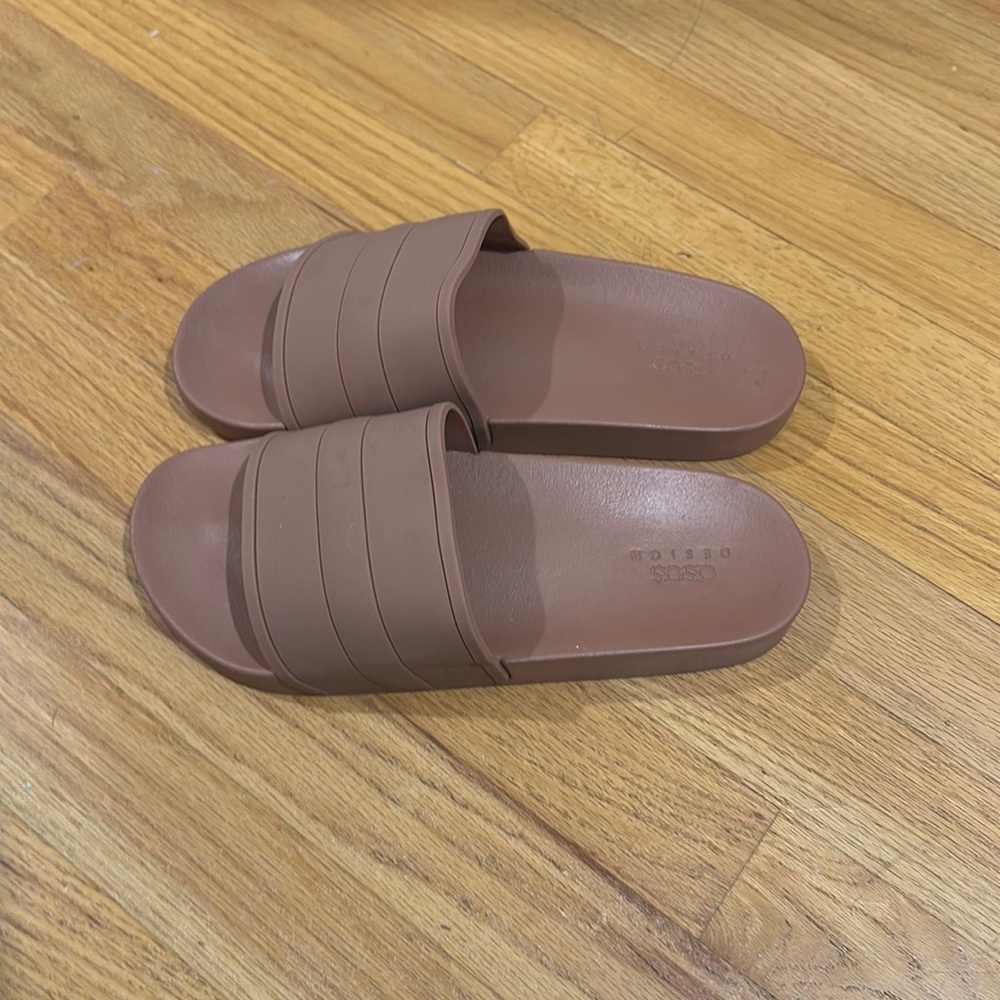ASOS Design Slides